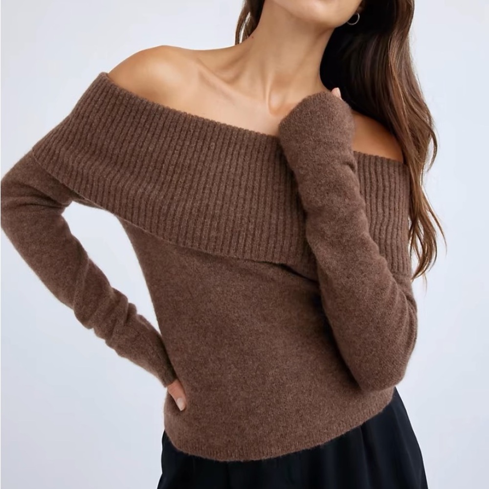 Babaton Bustle Off-shoulder Sweater - Picture 2 of 4